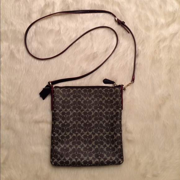 Coach Leather Signature Crossbody - Picture 4 of 7